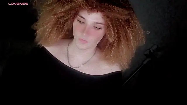 hellenspellman online show from December 4, 6:16 pm