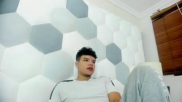 Axel Forte online show from April 11, 1:15 pm