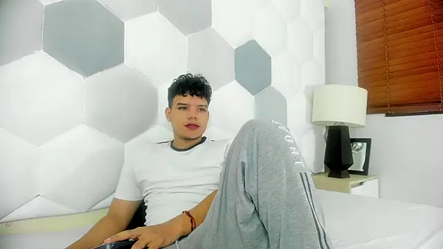 Snapshot of Axel_Forte chatting on April 25, 3:09 pm Axel Forte online show from April 25, 3:09 pm