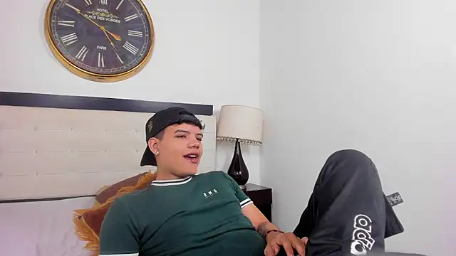 Snapshot of Axel_Forte chatting on June 1, 1:35 pm Axel Forte online show from June 1, 1:35 pm