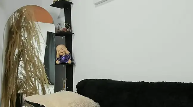 MarianaZapataa online show from February 24, 12:26 pm