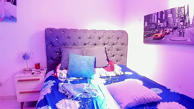 ScarletThompsonx online show from September 26, 11:53 pm