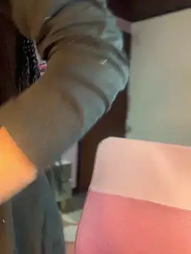 MichelleDiaz Pink online show from March 7, 2:15 am