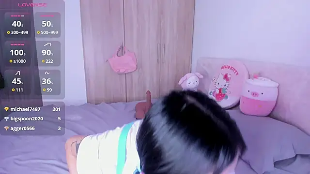 Snapshot of MiaWilsson_ chatting on March 3, 10:20 pm MiaWilsson  online show from March 3, 10:20 pm