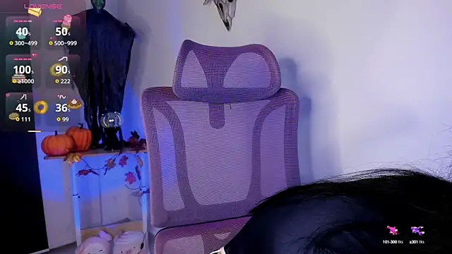 Snapshot of MiaWilsson_ chatting on October 10, 4:00 am MiaWilsson  online show from October 10, 4:00 am