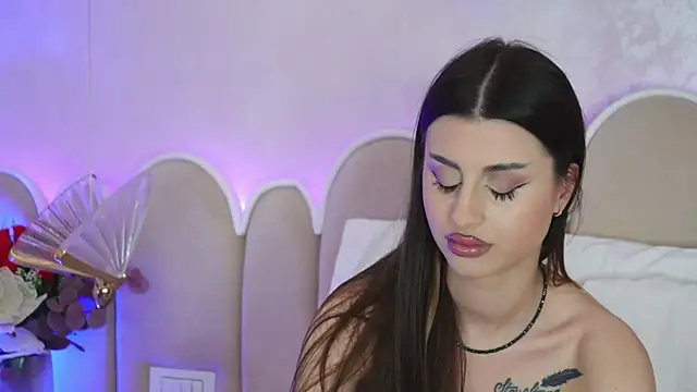 Alice Voss online show from March 31, 6:14 am