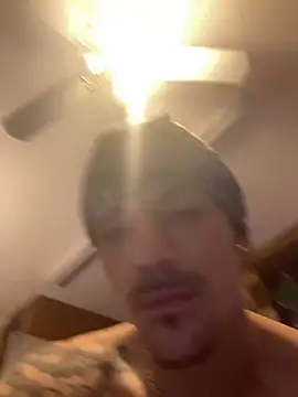 Polaroid White online show from November 3, 7:26 pm