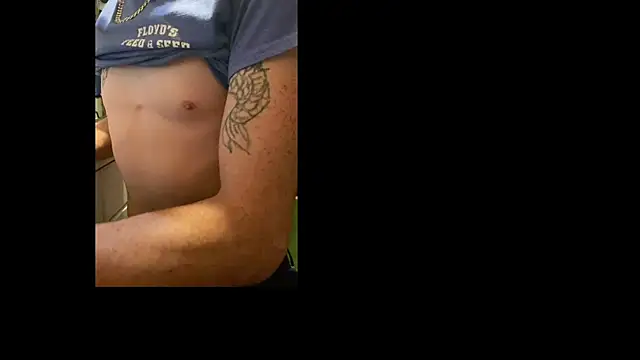 Polaroid White online show from November 11, 11:32 am