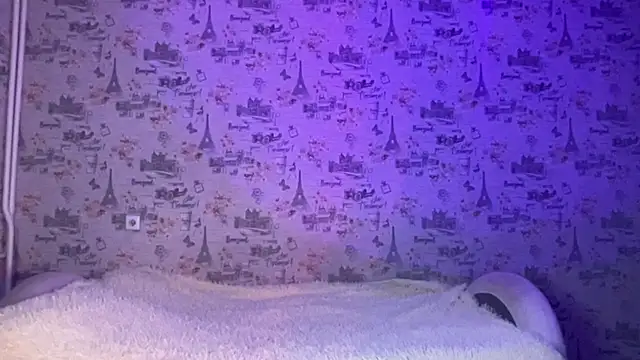 Just Scarlet  online show from October 15, 10:37 am