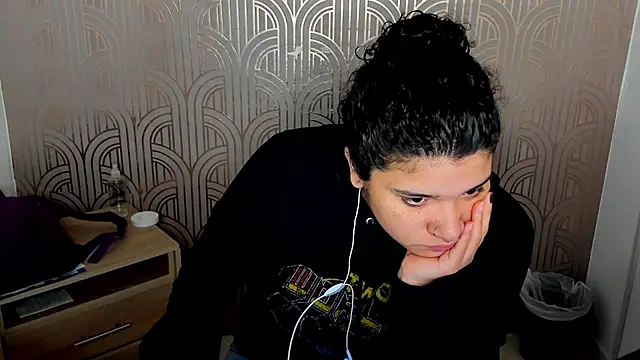 BloodyMaary  online show from February 28, 11:58 am