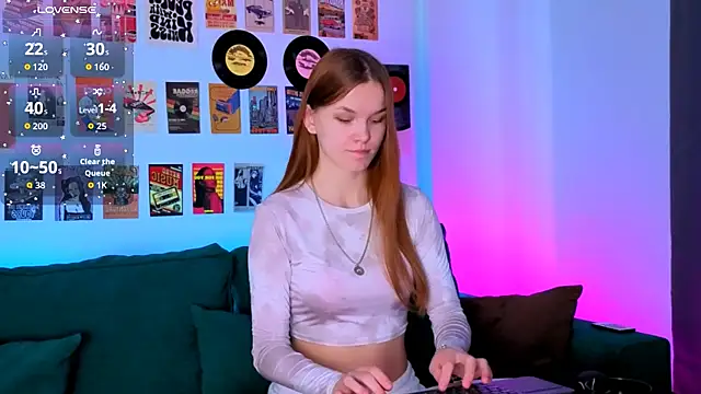 Amber Rogers online show from April 22, 5:43 am