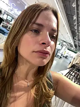 Snapshot of gynna_kimera chatting on March 17, 3:40 pm gynna kimera online show from March 17, 3:40 pm