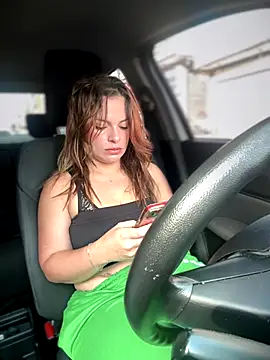 Snapshot of gynna_kimera chatting on September 16, 12:17 pm gynna kimera online show from September 16, 12:17 pm