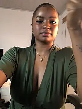ValerieBlakee online show from May 18, 12:07 am