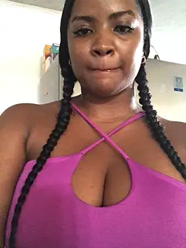 ValerieBlakee online show from May 18, 4:24 pm