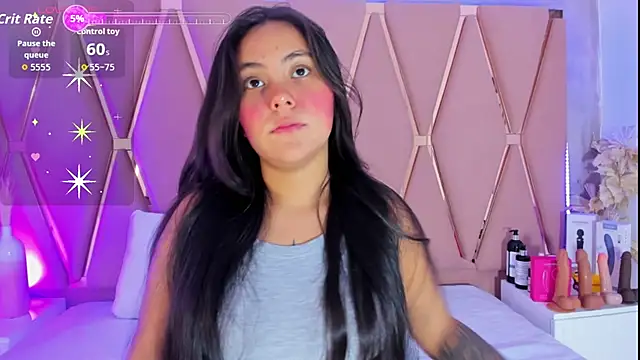 Snapshot of Emily_Black1 chatting on September 20, 12:44 am Emily Black1 online show from September 20, 12:44 am