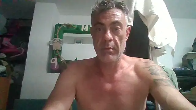Snapshot of Shun4627 chatting on July 8, 11:20 pm Shun4627 online show from July 8, 11:20 pm