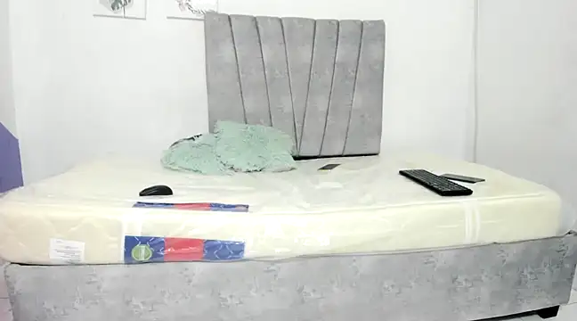 Snapshot of Luna__ho chatting on March 9, 9:57 am Luna ho online show from March 9, 9:57 am