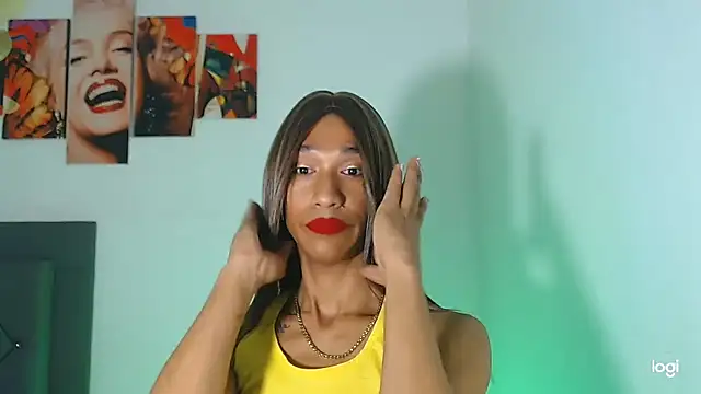 red veltet online show from December 21, 6:15 pm