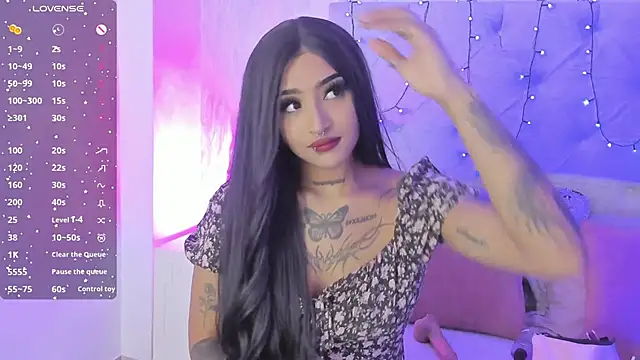 Snapshot of goth_tasha chatting on October 16, 7:04 pm goth tasha online show from October 16, 7:04 pm