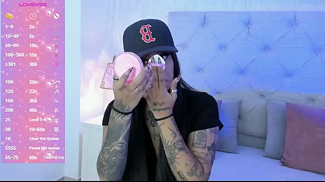 goth tasha online show from April 23, 1:13 pm