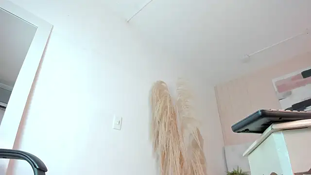 Snapshot of CHANELL_11INCHES chatting on March 14, 10:38 pm CHANELL 11INCHES online show from March 14, 10:38 pm