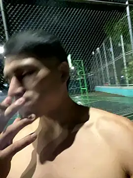 Snapshot of MaxxxSteil chatting on February 22, 4:18 am MaxxxSteil online show from February 22, 4:18 am