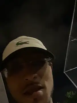 Snapshot of MaxxxSteil chatting on March 9, 3:22 am MaxxxSteil online show from March 9, 3:22 am