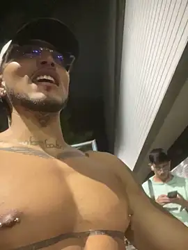 Snapshot of MaxxxSteil chatting on March 22, 8:08 am MaxxxSteil online show from March 22, 8:08 am