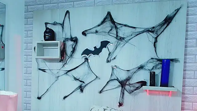 Snapshot of ZaraRousse chatting on October 27, 1:42 am ZaraRousse online show from October 27, 1:42 am