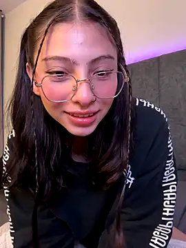 Dirty-Bunnyyy online show from September 17, 6:26 am