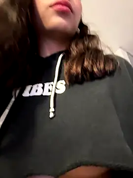 Dirty-Bunnyyy online show from October 24, 6:32 am