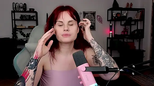 Della Ideal online show from April 20, 5:37 pm