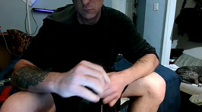 Snapshot of PornStro921 chatting on March 17, 12:30 am PornStro921 online show from March 17, 12:30 am