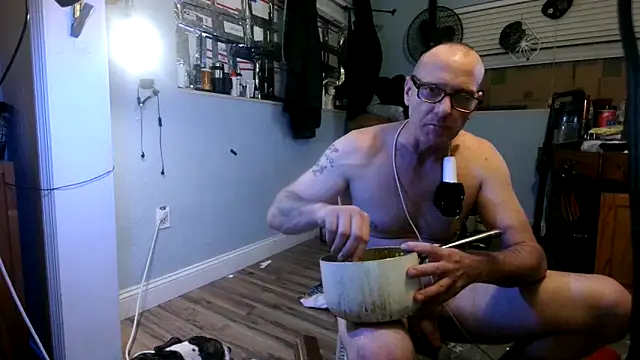 Snapshot of PornStro921 chatting on October 15, 9:31 am PornStro921 online show from October 15, 9:31 am