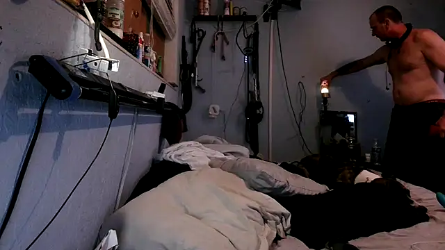 Snapshot of PornStro921 chatting on October 29, 8:05 am PornStro921 online show from October 29, 8:05 am