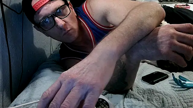 Snapshot of PornStro921 chatting on November 3, 4:36 am PornStro921 online show from November 3, 4:36 am