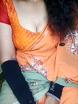 Snapshot of geetha_telugu_kan277 chatting on March 7, 10:54 pm geetha telugu kan277 online show from March 7, 10:54 pm