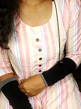 Snapshot of geetha_telugu_kan277 chatting on March 9, 10:52 pm geetha telugu kan277 online show from March 9, 10:52 pm