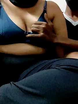 Snapshot of mythilli chatting on March 13, 10:36 am mythilli online show from March 13, 10:36 am