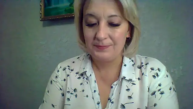 ArielXLoveresss online show from November 2, 7:55 am