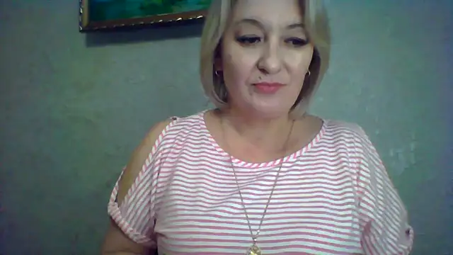 ArielXLoveresss online show from November 12, 3:34 pm