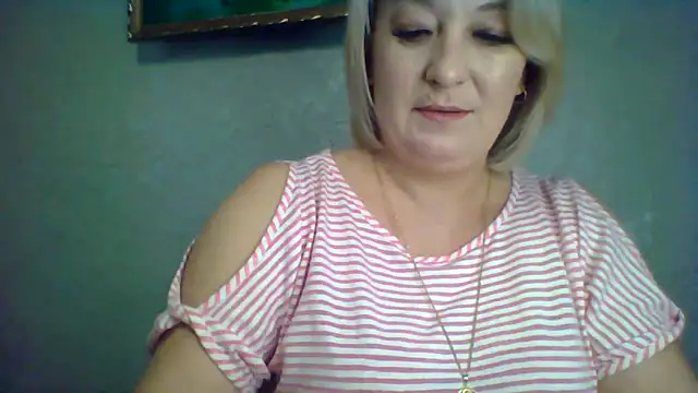 ArielXLoveresss online show from November 18, 11:03 am