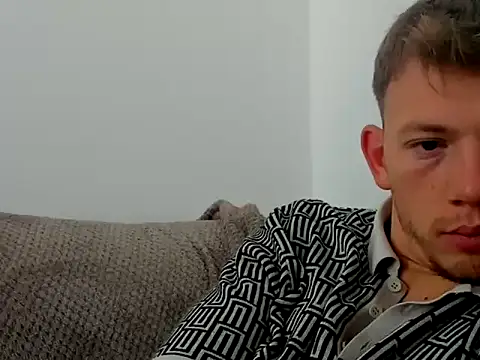 Snapshot of hotblondeguy69 chatting on October 22, 8:58 am hotblondeguy69 online show from October 22, 8:58 am