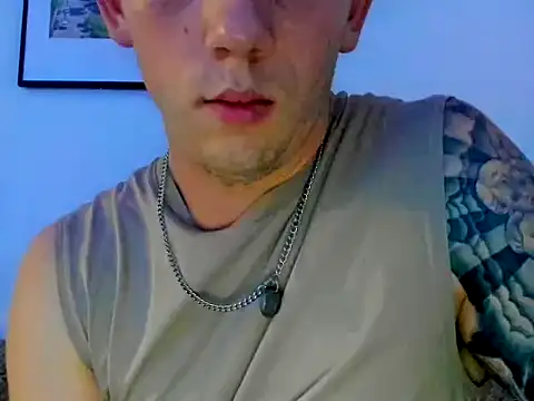 Snapshot of hotblondeguy69 chatting on October 23, 9:02 pm hotblondeguy69 online show from October 23, 9:02 pm