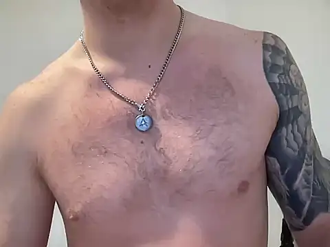 Snapshot of hotblondeguy69 chatting on October 27, 11:58 am hotblondeguy69 online show from October 27, 11:58 am