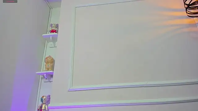 DaphneGlas online show from March 21, 11:23 pm