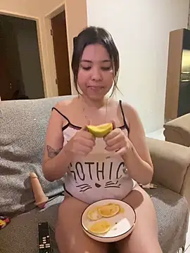 KiaraCut online show from April 7, 3:07 am