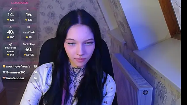 mefwhore online show from March 19, 10:20 pm