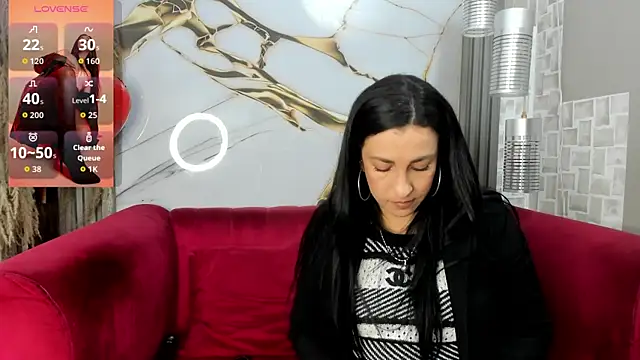 Snapshot of Bella_williamss_ chatting on April 14, 7:42 pm Bella williamss online show from April 14, 7:42 pm